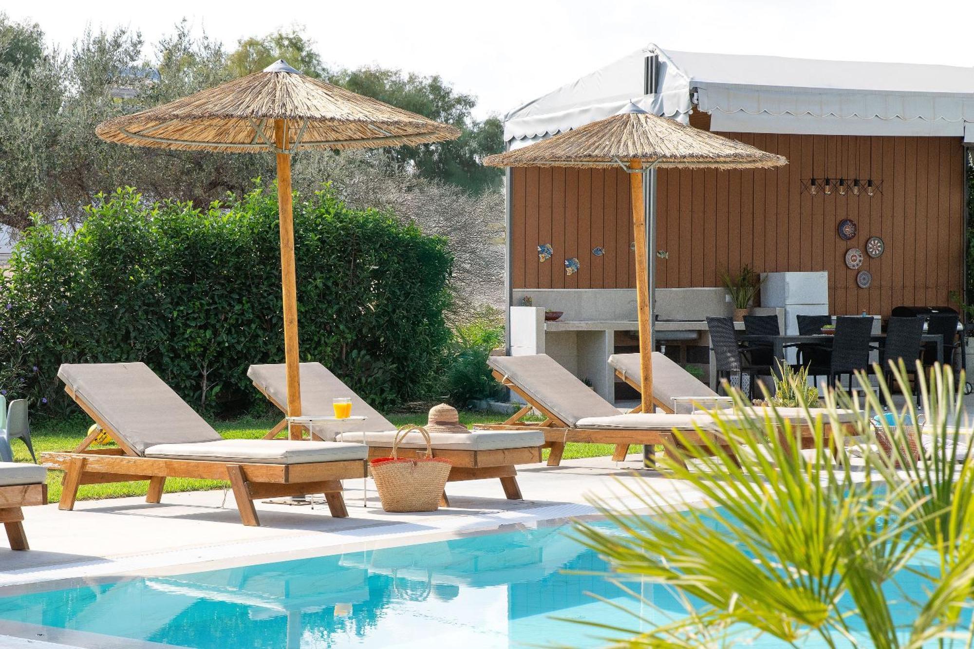 Ethria Pool Villa With Heated Jacuzzi Afantou Ngoại thất bức ảnh
